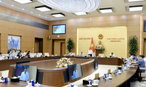 Bế mạc Phiên họp thứ 50 của Ủy ban Thường vụ Quốc hội