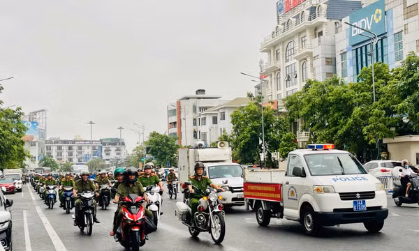 Chi bộ Công an phường Hồng Gai: Đổi mới, nâng cao chất lượng công tác giáo dục chính trị, tư tưởng
