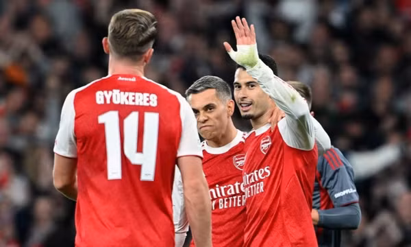 Đội Ngoại hạng Anh duy nhất toàn thắng tại Champions League