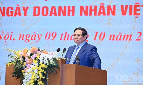 Cộng đồng doanh nghiệp, doanh nhân bay cao, vươn xa, phát triển đất nước nhanh, bền vững