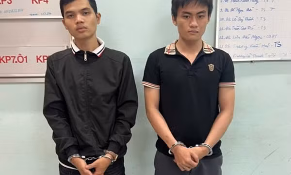 Bắt giữ nhóm đối tượng cướp xe môtô và điện thoại của học sinh lớp 10 ở Đồng Nai
