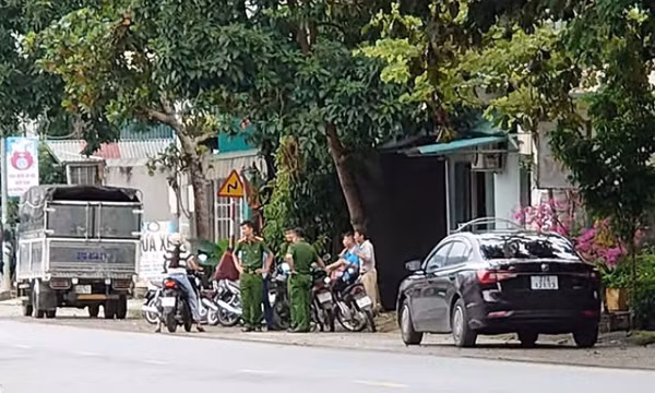 Khám xét khẩn cấp nhà riêng của facebooker chuyên kêu gọi từ thiện tại Điện Biên