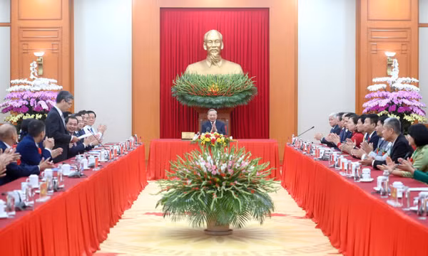 Hướng mạnh về cơ sở, bảo đảm thực sự là người bạn đồng hành của người nông dân