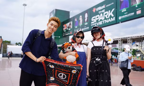 Lượt tìm kiếm khách sạn ở Hà Nội tăng 250% trước concert G-Dragon