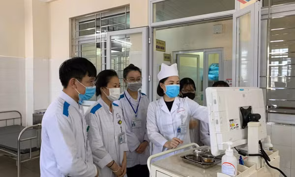 Nâng cao chất lượng đào tạo điều dưỡng