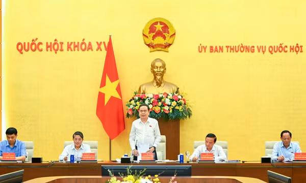 Phát huy tinh thần trách nhiệm cao, chung sức, đồng lòng vì thành công của Kỳ họp thứ 10, Quốc hội Khóa XV