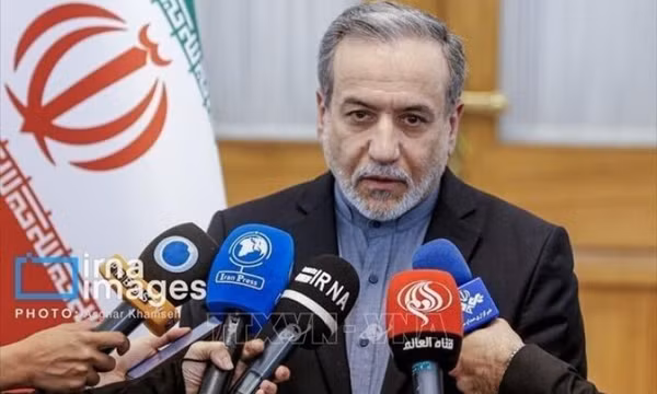 Iran khẳng định cam kết ngoại giao dù chấm dứt ràng buộc hạt nhân