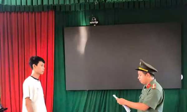 Khởi tố nam thanh niên ở Hưng Yên đánh bạc trực tuyến