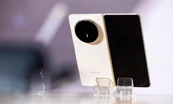 Samsung, Oppo có đối thủ nặng ký ở smartphone gập tại Việt Nam