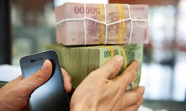 Cựu Chánh án huyện chi tiền hối lộ vì lo vợ bị ảnh hưởng chức danh thẩm phán