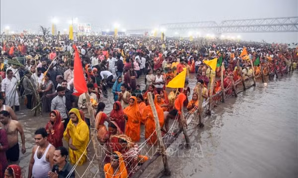 Ấn Độ: Hơn 130 người thiệt mạng trong lễ hội Chhath Puja