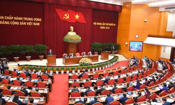 Ngày làm việc thứ nhất Hội nghị lần thứ 13 Ban Chấp hành Trung ương Đảng khóa XIII