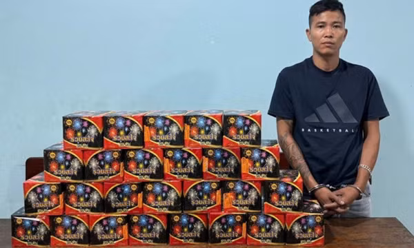 Khởi tố đối tượng vận chuyển 37,5kg pháo qua cửa khẩu