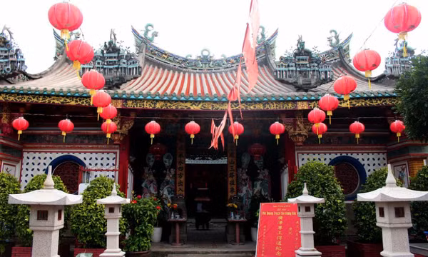 Kiến An cung - chùa cổ trăm tuổi của người Hoa ở Đồng Tháp