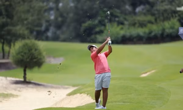 Nguyễn Tuấn Anh tăng bậc golf nghiệp dư thế giới