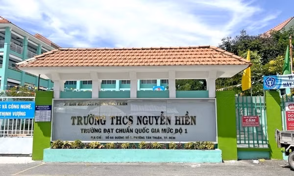 Phụ huynh bức xúc mức đóng quỹ 1 triệu đồng mua máy lạnh, tivi, nhà trường nói gì?