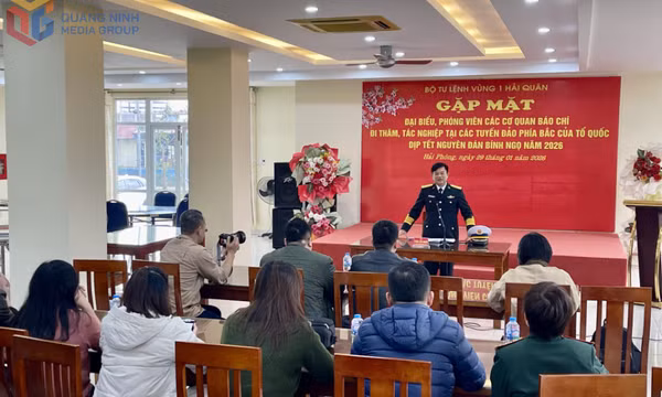 Gặp mặt phóng viên tham gia đoàn công tác thăm, chúc Tết các đảo phía Bắc