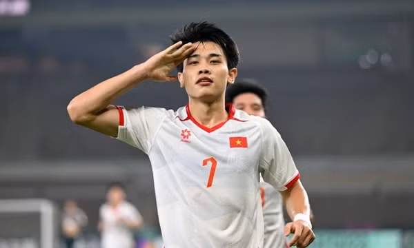 Giành Vua phá lưới, Đình Bắc tiếp tục được AFC vinh danh