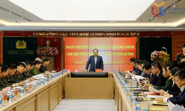 Xây dựng lực lượng Công an cách mạng, chính quy, tinh nhuệ, hiện đại, bảo vệ vững chắc bình yên, hạnh phúc của nhân dân