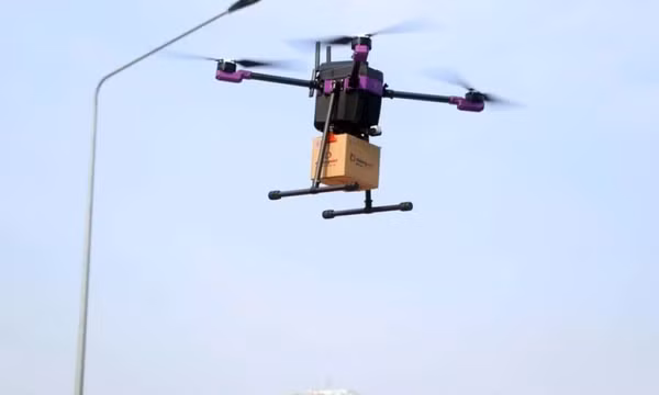 Drone giao hàng cần những công nghệ gì để không rơi trúng người?