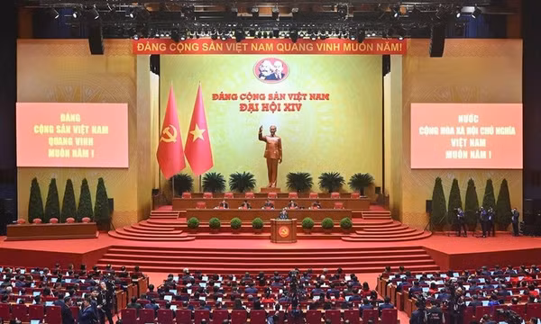 Truyền thông quốc tế đưa tin đậm nét về ngày làm việc đầu tiên