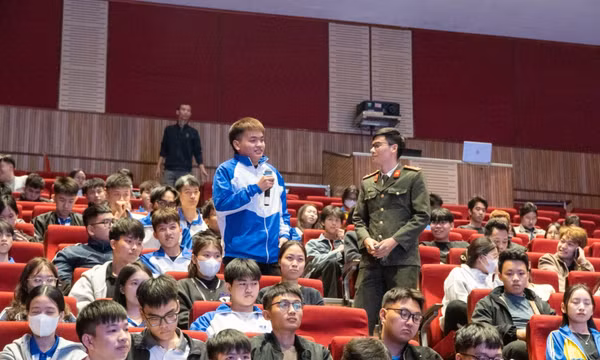 Xây dựng "hệ miễn dịch" trên không gian mạng cho học sinh, sinh viên