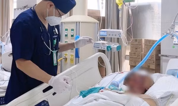Liên tiếp 6 ca cấp cứu do pháo nổ: Người giập nát tay, người tổn thương hàm mặt