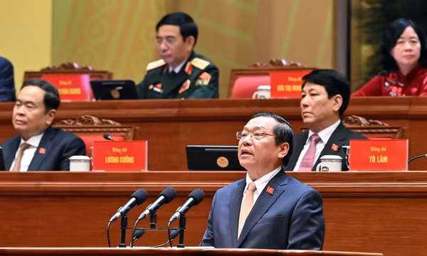 Sự lãnh đạo toàn diện, trực tiếp của Đảng là nhân tố quyết định sức mạnh và thành công của công tác chính trị, tư tưởng