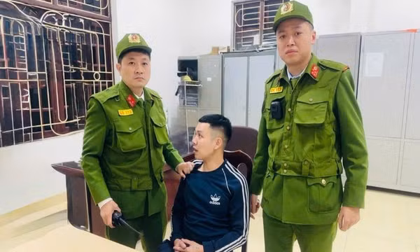 Mâu thuẫn tình cảm, nam thanh niên châm lửa đốt gây cháy nhà trọ