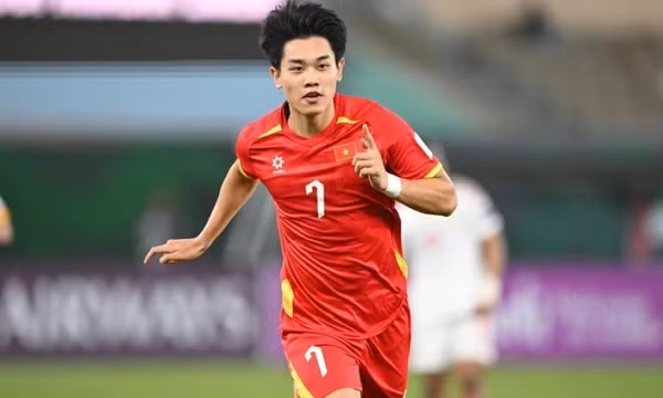 Cú đánh đầu của Đình Bắc được AFC vinh danh