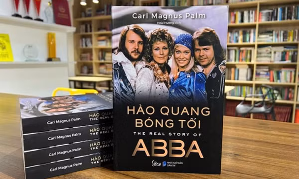 Hào quang bóng tối - một góc nhìn khác về nhóm nhạc huyền thoại ABBA
