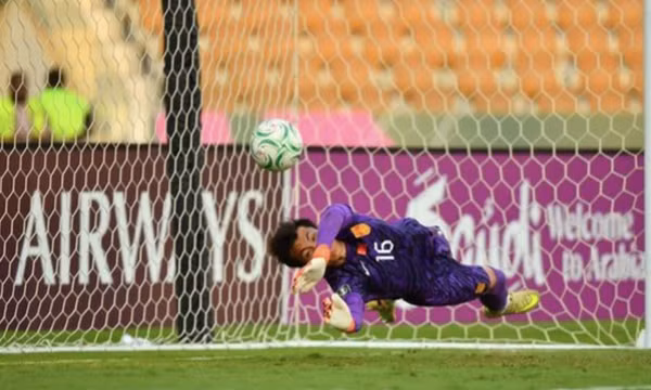 Làm sao phá vỡ hàng thủ U23 Trung Quốc?