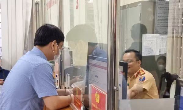 Bộ Công an đề xuất việc công an xã tiếp nhận hồ sơ đổi bằng lái