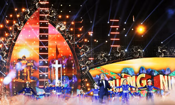 Dàn ca sĩ cháy hết mình cùng “Quảng Ninh – Chào năm mới 2026”