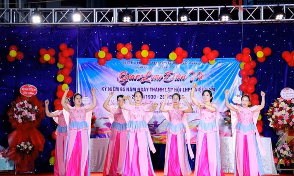 Vui, khỏe cùng CLB dân vũ