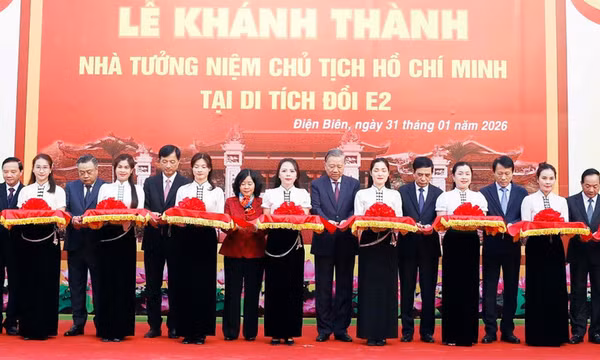 Tổng Bí thư Tô Lâm dự lễ khánh thành Nhà tưởng niệm Chủ tịch Hồ Chí Minh tại Đồi E2, Điện Biên