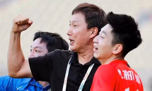 Với huấn luyện viên Kim Sang Sik và lứa cầu thủ này, có thể nghĩ đến đẳng cấp châu lục?