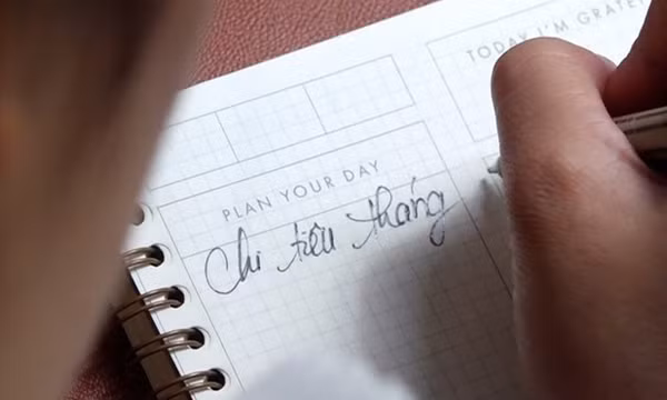 Gia đình trẻ và bài toán chi tiêu để xây kế hoạch tương lai