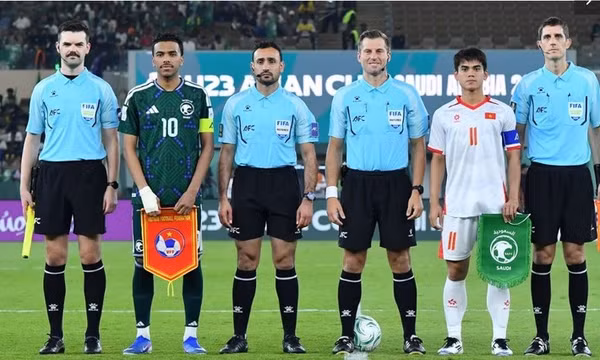 Trọng tài bắt trận U23 Việt Nam với U23 Trung Quốc là... người quen