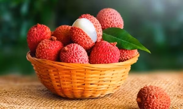 Ăn quả vải thế nào tránh 'nóng trong người'