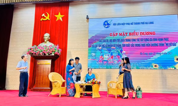 Xây dựng gia đình "Bình đẳng, no ấm, tiến bộ, hạnh phúc"