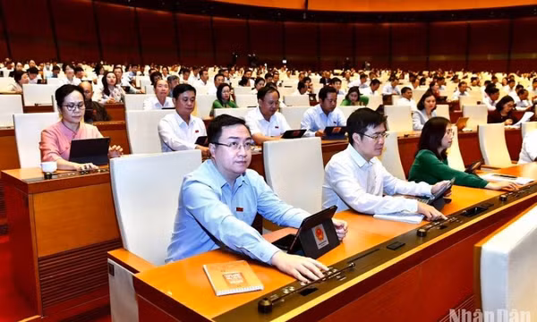 Quy định giá trần với mặt hàng sách giáo khoa và dịch vụ vận chuyển hành khách hàng không nội địa