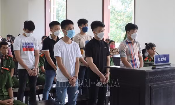 Nhóm học sinh lớp 9 nhận án phạt tù vì đâm chết bạn học