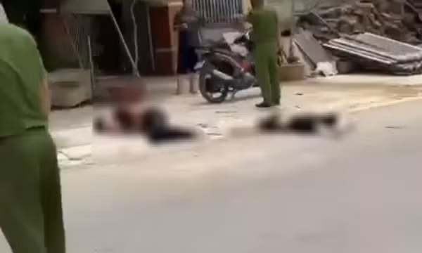 Đâm chết 'con nợ' rồi cầm dao cố thủ trong nhà