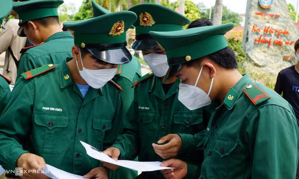 Các trường quân đội nâng điểm xét tuyển IELTS lên 5.5
