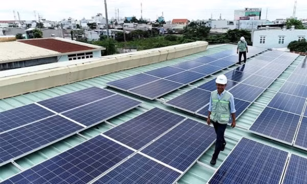 Đề xuất cơ chế khuyến khích điện mặt trời tự dùng tại nhà, công sở