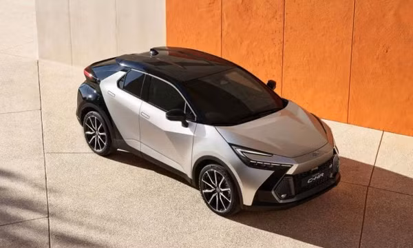 Toyota C-HR thế hệ mới lộ diện: Thiết kế thể thao siêu cá tính, hứa hẹn ‘gây sốt’