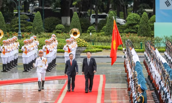 Chủ tịch nước Võ Văn Thưởng chủ trì lễ đón Tổng thống Hàn Quốc