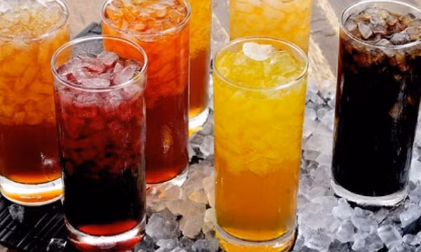 Thủ phạm gây dậy thì sớm ở trẻ, cha mẹ nên khuyên con tránh xa
