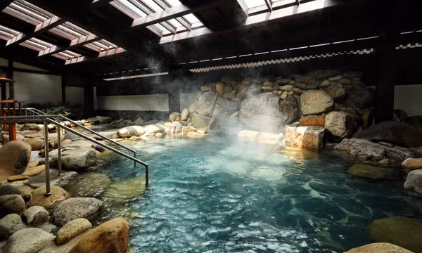 Đi ngược xu hướng lên rừng xuống biển: Tắm onsen giữa mùa hè tại Yoko Onsen Quang Hanh đang được ưa chuộng